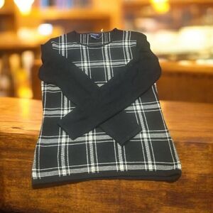 Ann Taylor Men's Black and White Checkered Crewneck Sweater